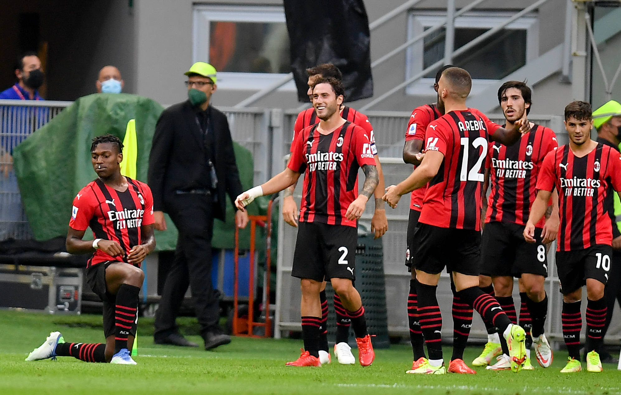 😂鲁尼：陪4个儿子看了4遍儿童节目，忍无可忍我便去结扎了