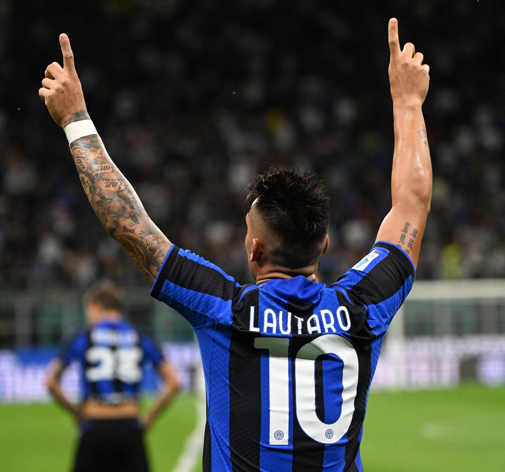 前队友莫尔费奥：让大因扎吉掏钱真的不容易，他有点小气