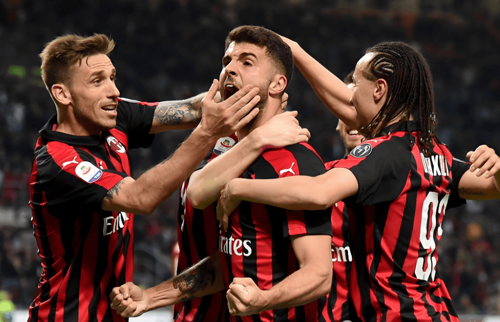 赫内斯：孔帕尼有两三个优点，他只谈论足球不给记者提供素材