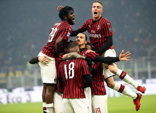 亨里希斯：基米希常会来问候受伤的我；想以主力身份踢世界杯