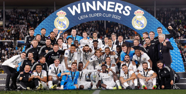 亚马尔送制胜助攻后染黄，无缘下一轮对阵布拉格斯拉维亚的欧冠