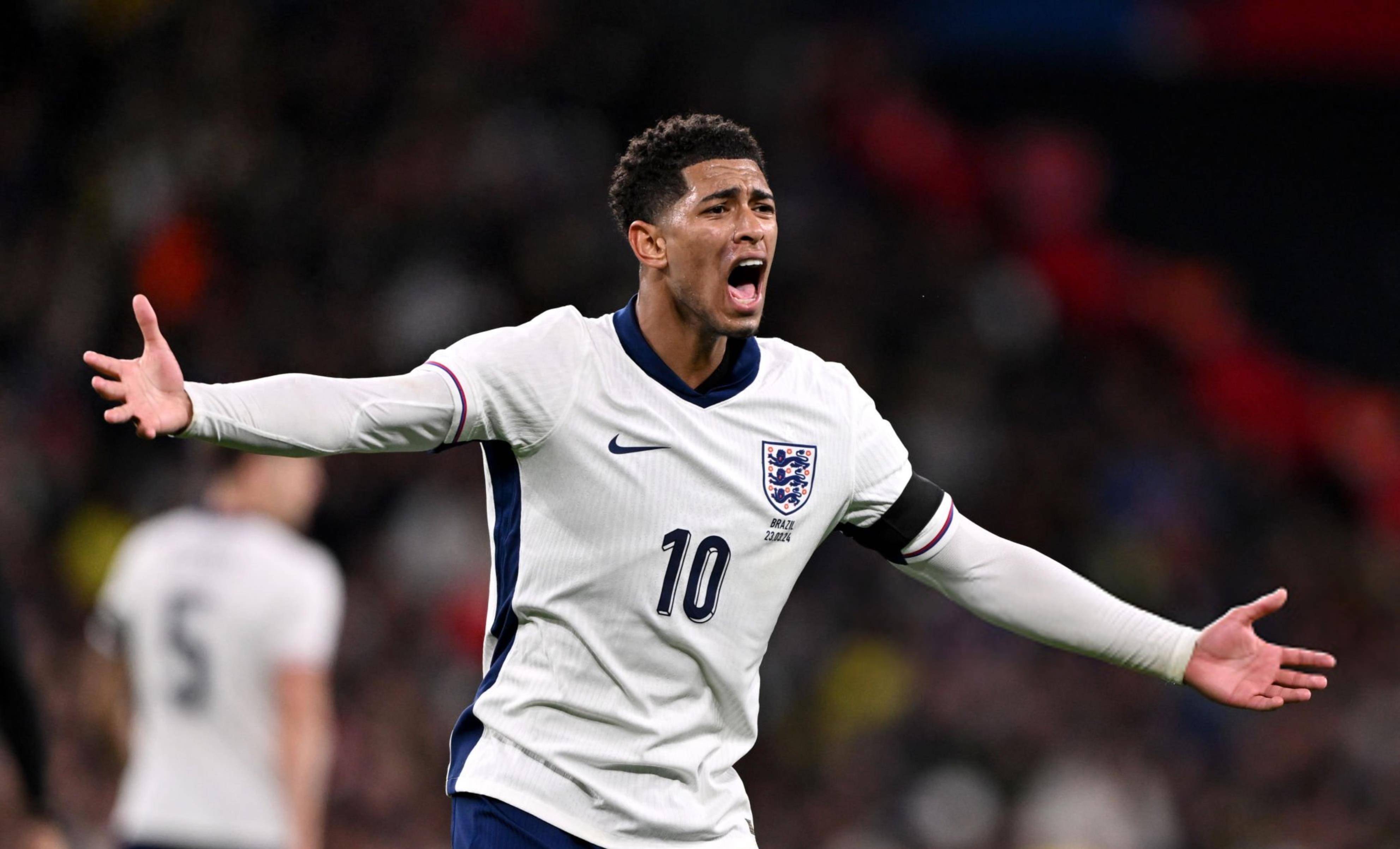 CW：阿森纳求购楚阿梅尼传闻不实，皇马很器重他